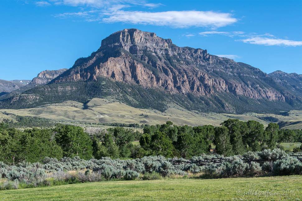 Mountains near Double Diamond X Ranch